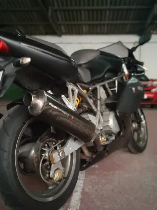 Ducati 750 Sport Icon Dark Negra