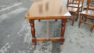 Conjunto mesa rústica y 4 sillas madera
