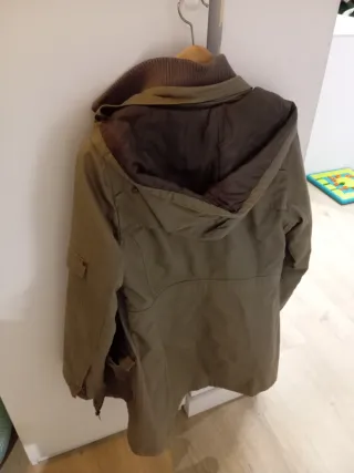 Chaqueta Purificación García verde militar