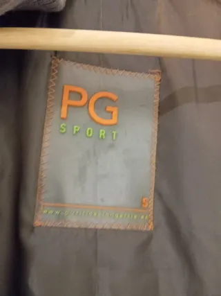 Chaqueta Purificación García verde militar