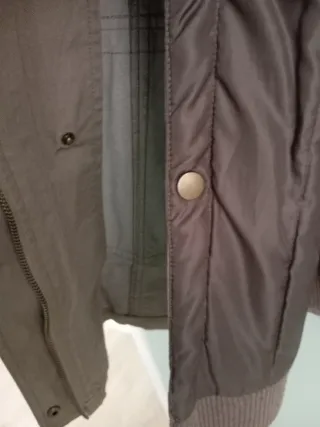 Chaqueta Purificación García verde militar