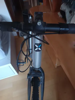 Bicicleta de carretera B'TWIN