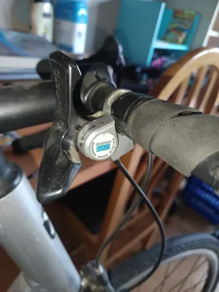 Bicicleta de carretera B'TWIN