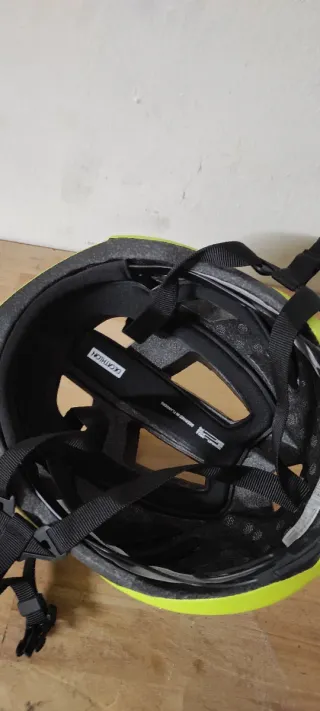 Casco Bicicleta Van Rysel Amarillo