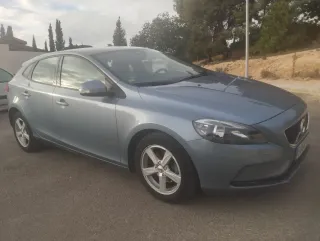 Volvo V40 2018