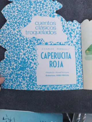 Cuento troquelado Caperucita Roja