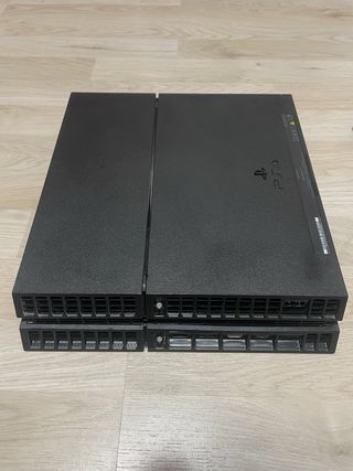 PS4 + 2 Mandos + Juegos