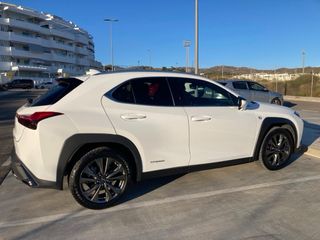 Lexus UX sport 2022