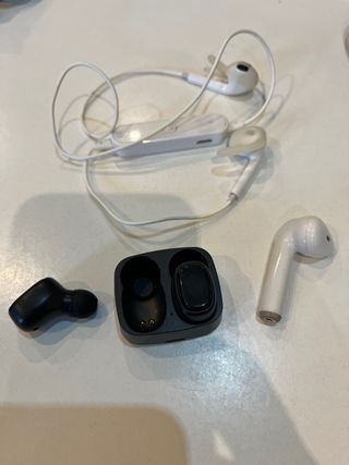 Lote Cables USB-mini USB,Auriculares y Cargadores.