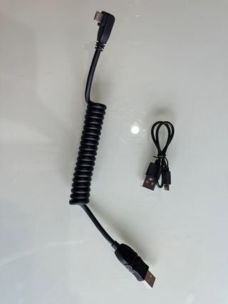 Lote Cables USB-mini USB,Auriculares y Cargadores.