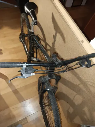 Bicicleta de Montaña Negra