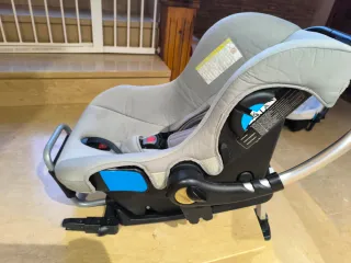 Base Isofix y Silla Coche Baby Zero Plus