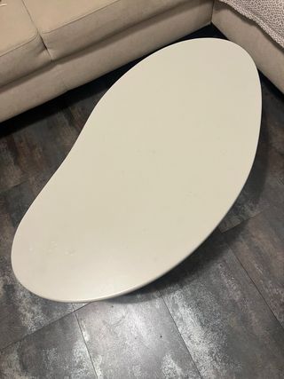 Mesa centro asimetrica H&M irregular