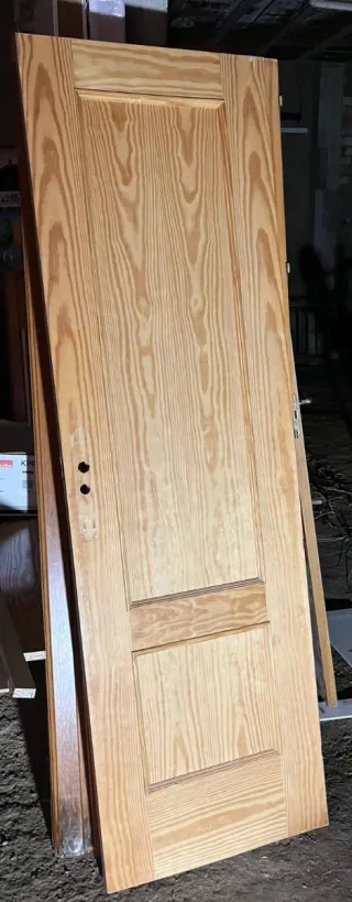 Hoja de puerta de madera