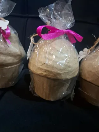 Conjunto de cuatro cajitas de cartón