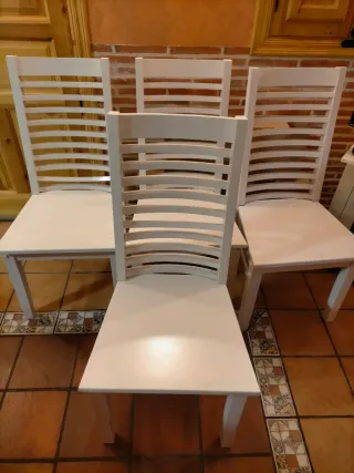 Juego de 4 Sillas Ikea