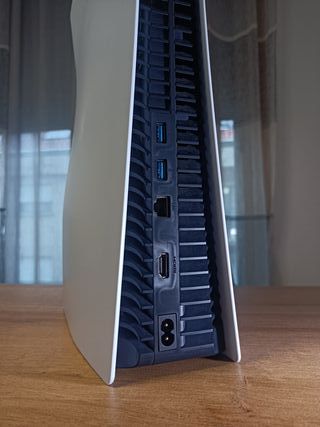 Consola PS5 + Mando Rojo