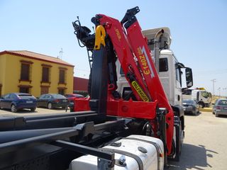 MAN TGX 26 480-CAMIONES GANCHO+GRUA