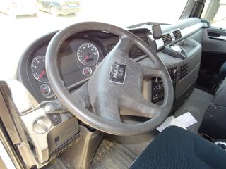 MAN TGX 26 480-CAMIONES GANCHO+GRUA