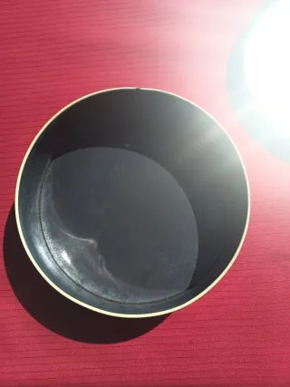 Lata antigua Cadbury flores Rosas rojas