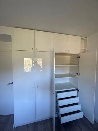 Armario 4 puertas gran capacidad  245cm x 190cm