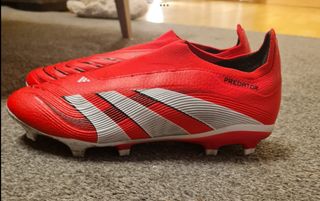 Botas de fútbol Adidas Predator Rojas