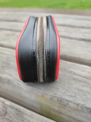 Limpiador de calzado vintage.