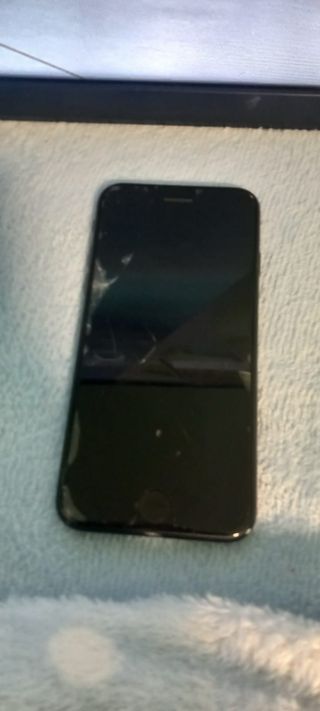 iPhone SE (2020) Negro