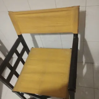 Silla tipo director, las medidas no  corresponden