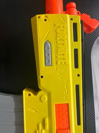 Nerf Fortnite Pistola y Lanzador