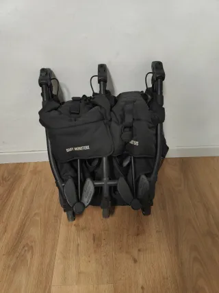 Cochecito Gemelar/Silla Gemelar. Incluye 1 capazo