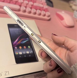 Sony Xperia Z1 con scatola