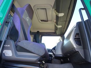 MAN TGS 26 480-CAMIONES GANCHO+GRUA