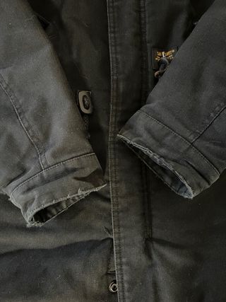 Abrigo Carhartt Negra