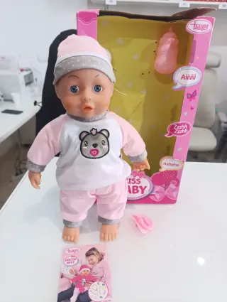 Muñeca Kiss Baby con accesorios