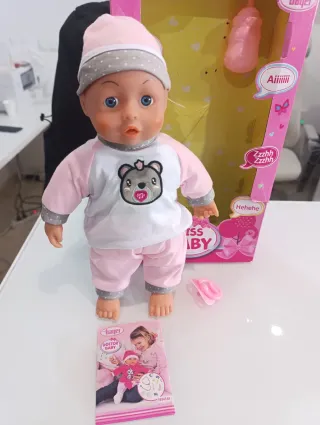Muñeca Kiss Baby con accesorios