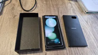 Samsung Galaxy Z Flip 5