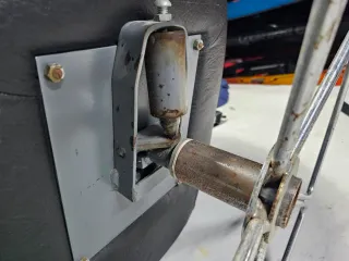 Sillón giratorio de piel negro