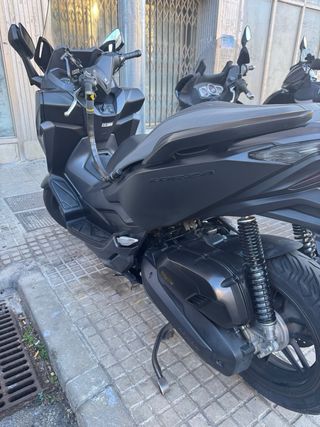 Honda Forza 125 Negra