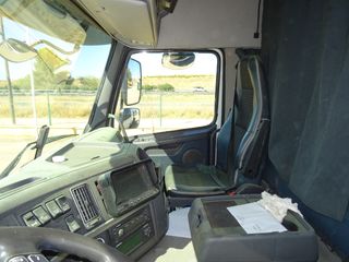 Volvo FMX 500-CAMIONES GANCHO+GRUA