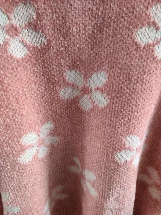 Jersey rosa con flores blancas, Talla L