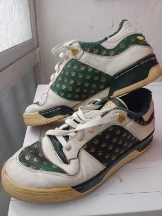 Zapatillas Adidas Edición Especial Corona