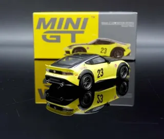 Mini GT 826 Nissan Z LB Nation Works