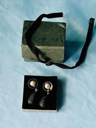Pendientes Swarovski Negros y Dorados