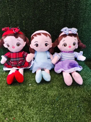 Lote 3 peluches niña vestidos
