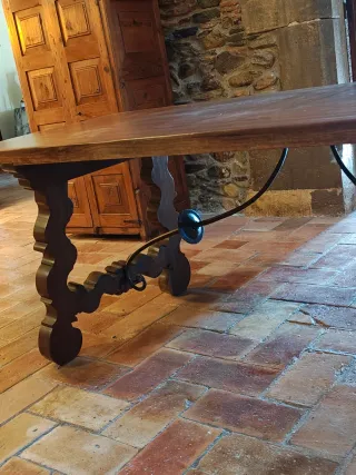 Mesa comedor antigua restaurada madera y metal