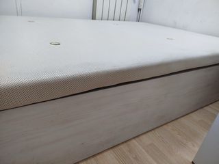 Somier con canapé de tela y madera