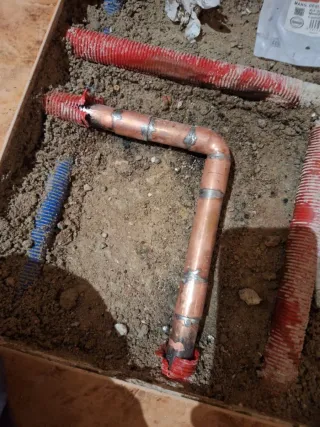 Trabajos de Fontanería, Pintura, Tarima