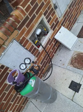 Trabajos de Fontanería, Pintura, Tarima