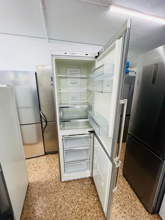 Nevera Bosch 2m alto x 60cm ancho